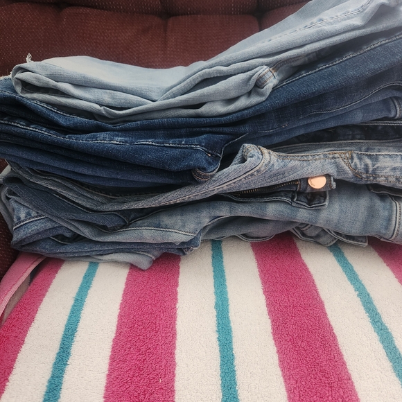 American Eagle Outfitters Denim - American Eagle Outfitters Women's Skinny Jeans in Blue Shades